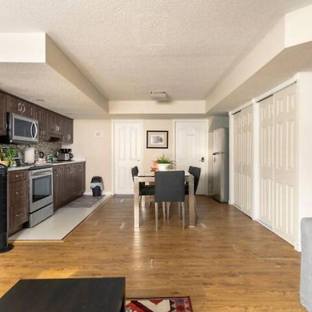 Self Check-In Spacious Apartment With Full Kitchen Ottawa Extérieur photo