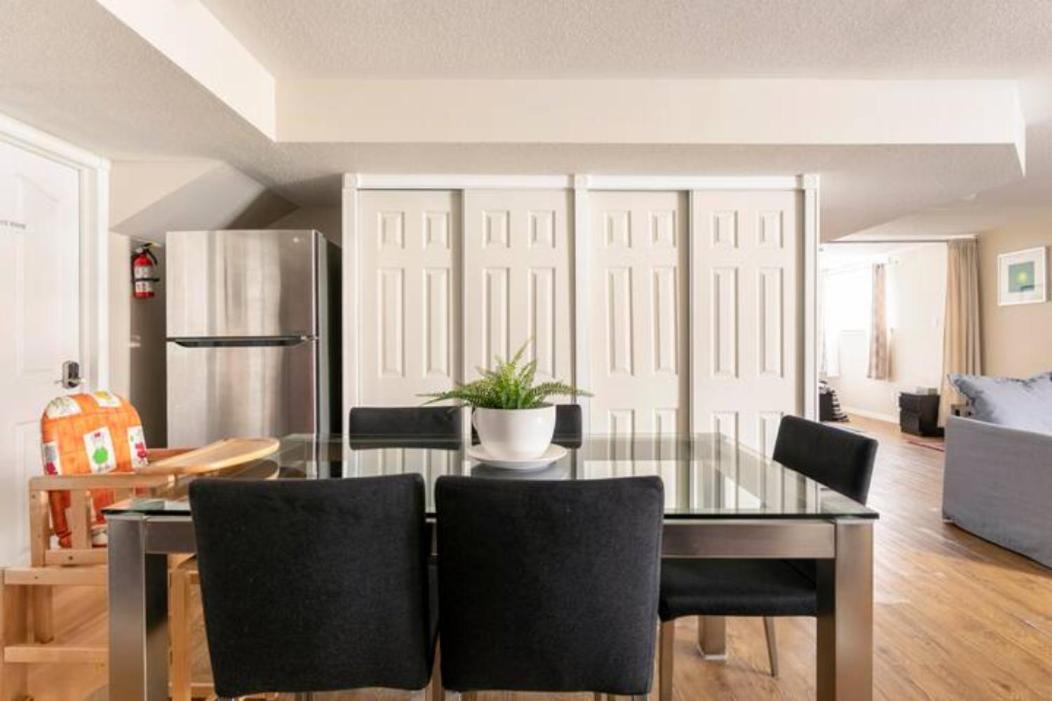 Self Check-In Spacious Apartment With Full Kitchen Ottawa Extérieur photo