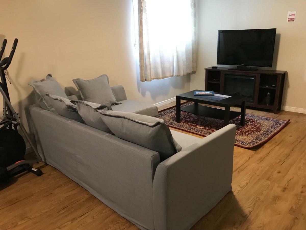 Self Check-In Spacious Apartment With Full Kitchen Ottawa Extérieur photo