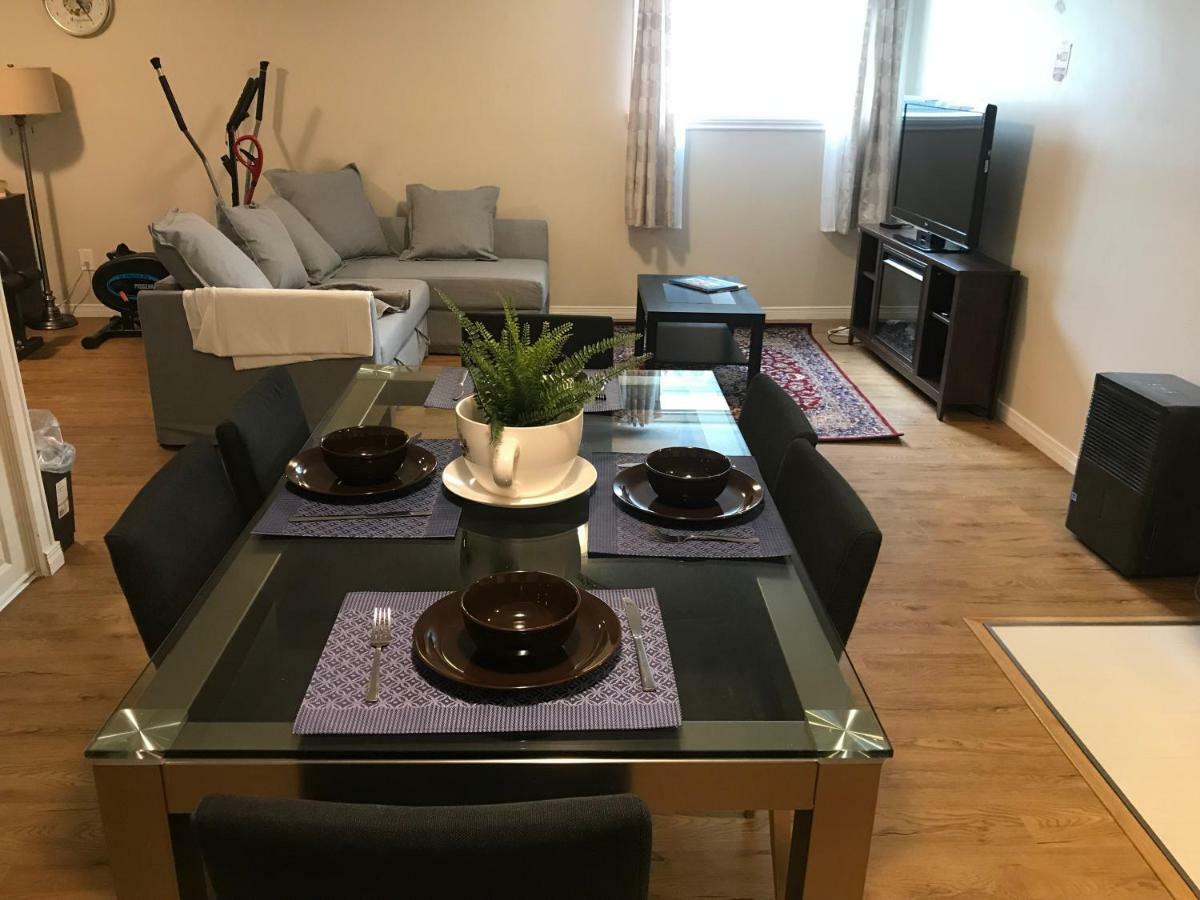 Self Check-In Spacious Apartment With Full Kitchen Ottawa Extérieur photo
