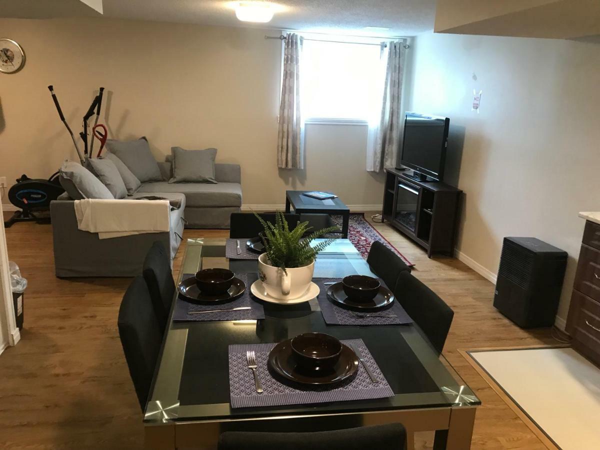 Self Check-In Spacious Apartment With Full Kitchen Ottawa Extérieur photo