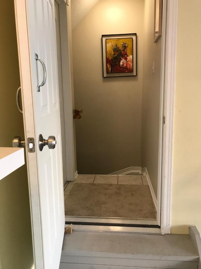 Self Check-In Spacious Apartment With Full Kitchen Ottawa Extérieur photo